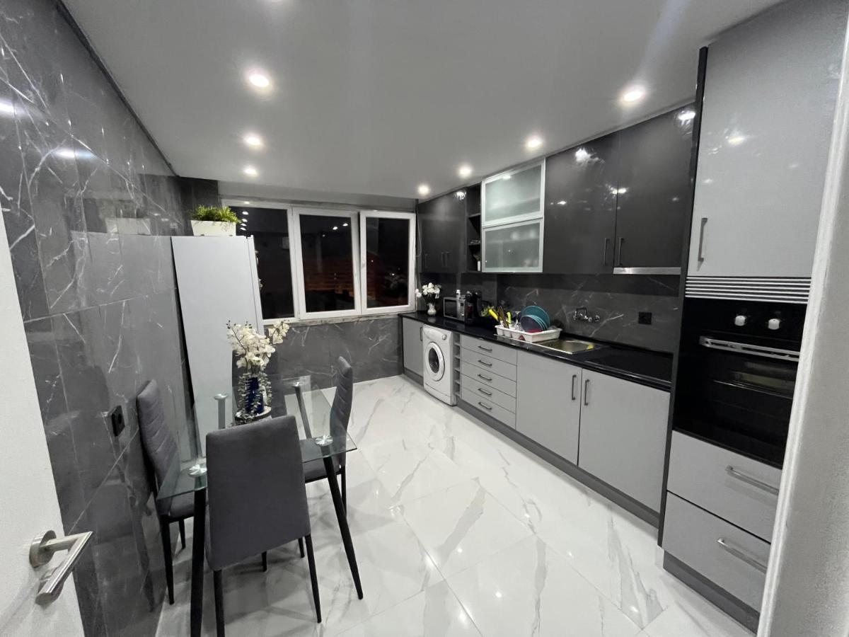 N3 Apartment Amadora Eksteriør billede