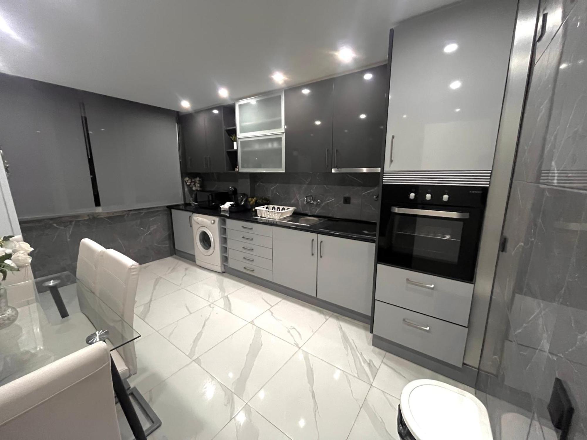 N3 Apartment Amadora Eksteriør billede